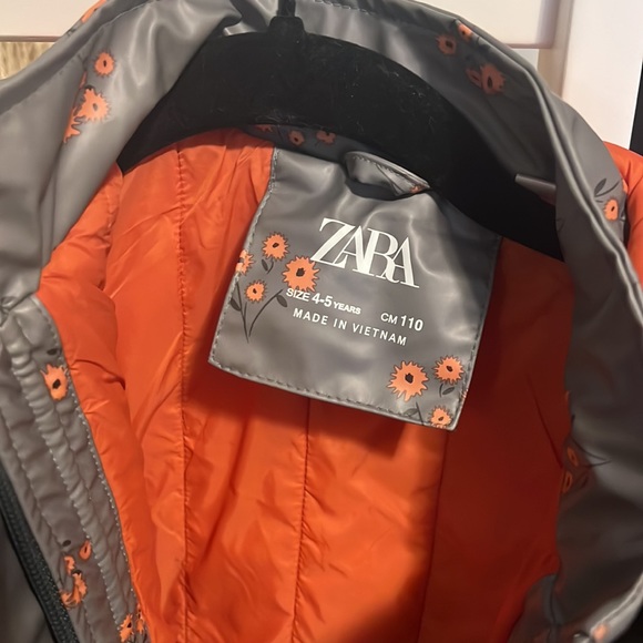 Zara olive/orange hooded jacket. Perfect condition. - Picture 2 of 3